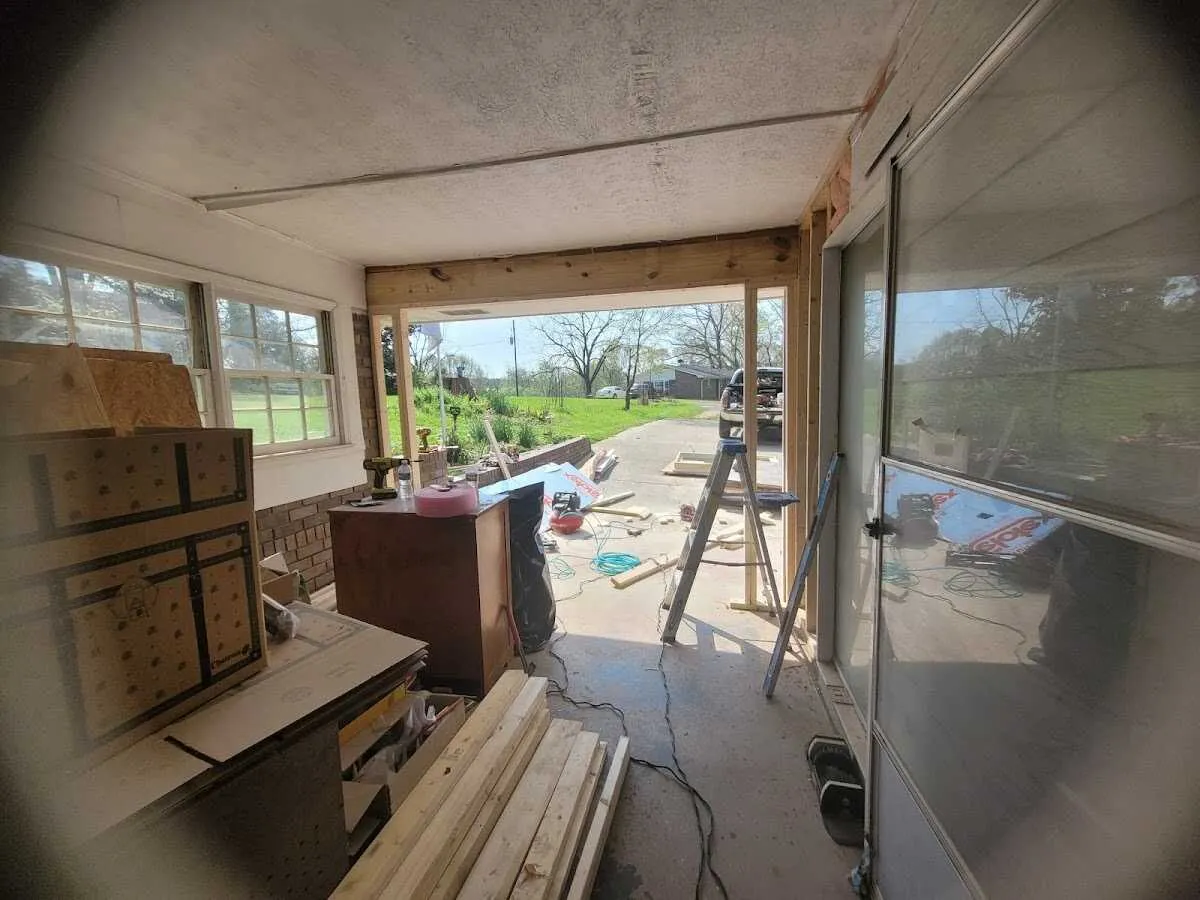 Air movers and dehumidifier for Drying & Dehumidification in Highland Heights